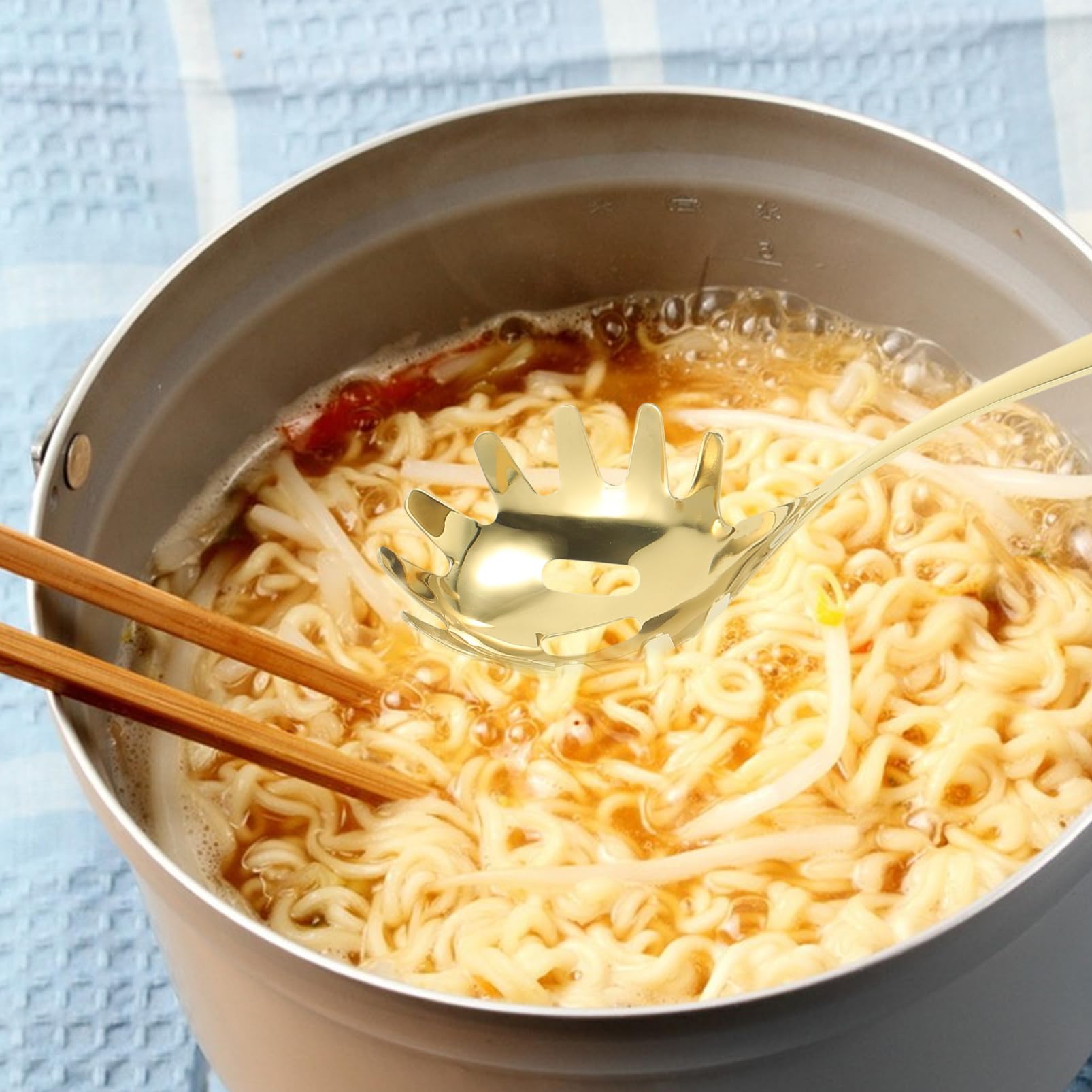 Amazon.co.jp: TOGEVAL 304ステンレス製麺用ストレーナー スロット